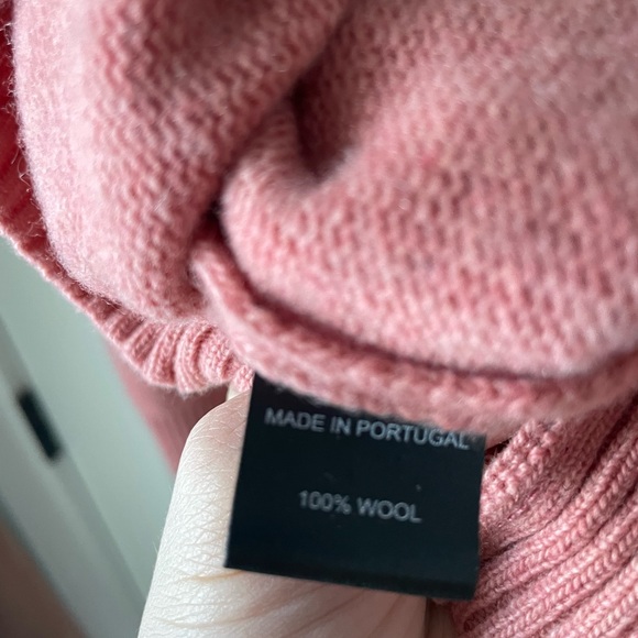 “I’m A Luxury… Few Can Afford” Sweater - Picture 7 of 7